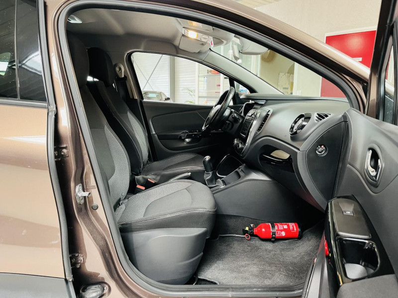Photo 12 de l'offre de RENAULT CAPTUR TCe 90 Energy S&S eco2 Intens à 8990€ chez Occasions Champenoises
