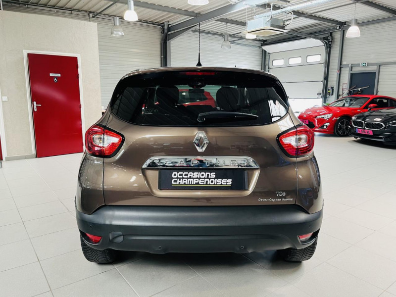 Photo 16 de l'offre de RENAULT CAPTUR TCe 90 Energy S&S eco2 Intens à 8990€ chez Occasions Champenoises