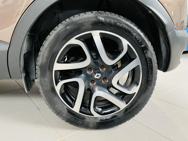Photo 19 de l'offre de RENAULT CAPTUR TCe 90 Energy S&S eco2 Intens à 8990€ chez Occasions Champenoises