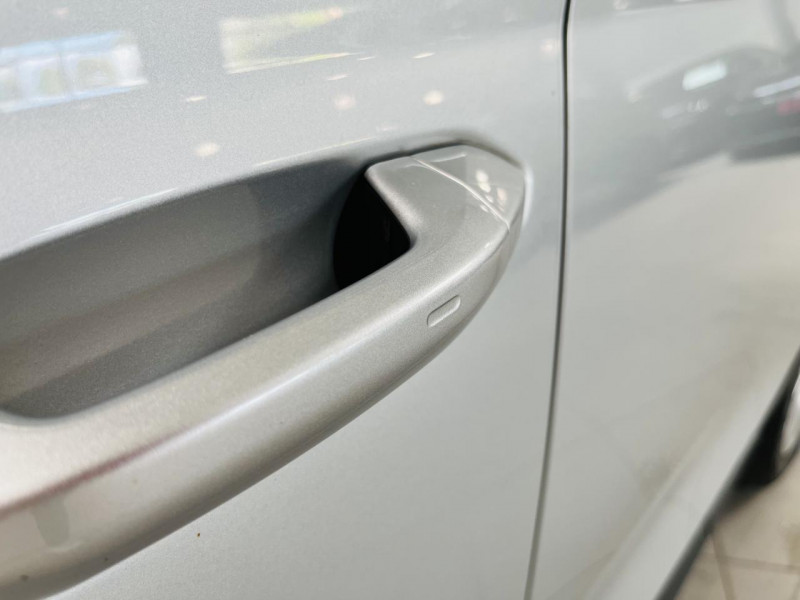 Photo 19 de l'offre de SKODA OCTAVIA COMBI 2.0 TDI 200 ch DSG7 4x4 Scout à 26990€ chez Occasions Champenoises