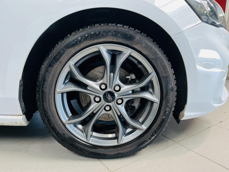 Photo 21 de l'offre de FORD FOCUS 1.0 EcoBoost 125 S&S ST Line à 14490€ chez Occasions Champenoises