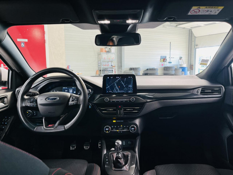 Photo 3 de l'offre de FORD FOCUS 1.0 EcoBoost 125 S&S ST Line à 14490€ chez Occasions Champenoises