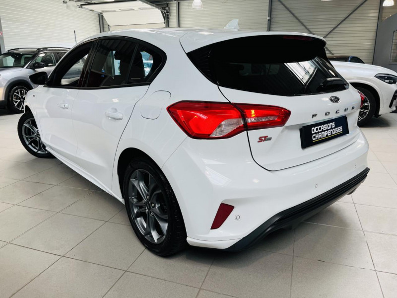 Photo 14 de l'offre de FORD FOCUS 1.0 EcoBoost 125 S&S ST Line à 14490€ chez Occasions Champenoises