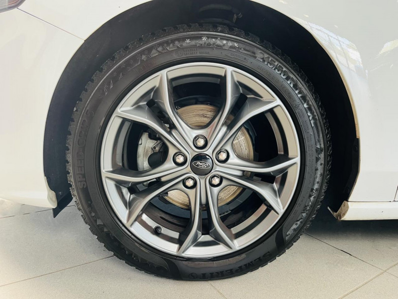 Photo 18 de l'offre de FORD FOCUS 1.0 EcoBoost 125 S&S ST Line à 14490€ chez Occasions Champenoises