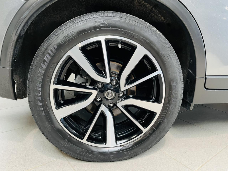 Photo 27 de l'offre de NISSAN X-TRAIL  1.6 dCi 130 7pl All-Mode 4x4-i Tekna à 15990€ chez Occasions Champenoises