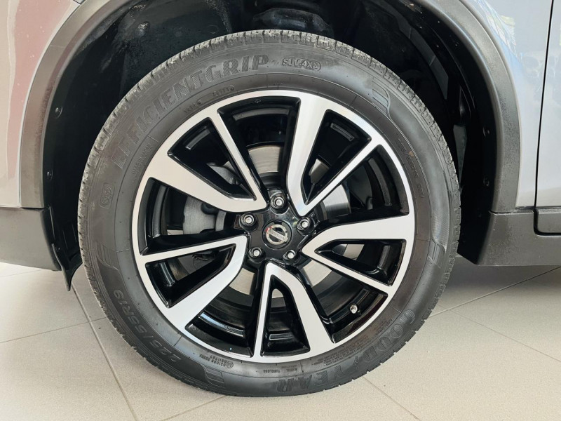 Photo 25 de l'offre de NISSAN X-TRAIL  1.6 dCi 130 7pl All-Mode 4x4-i Tekna à 15990€ chez Occasions Champenoises