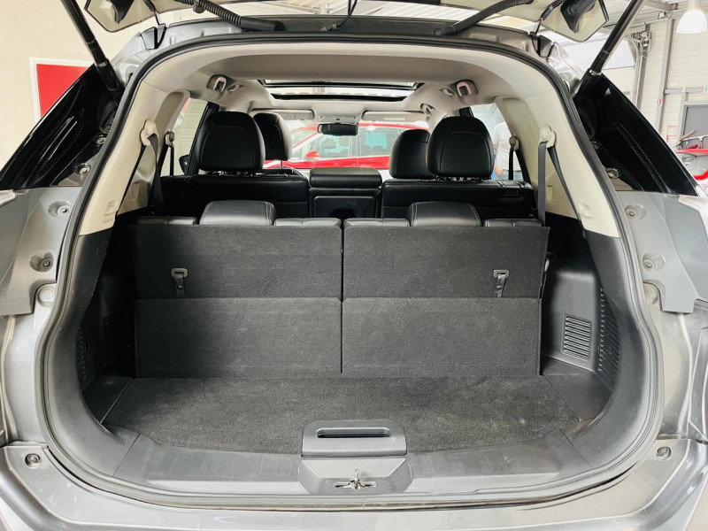 Photo 15 de l'offre de NISSAN X-TRAIL  1.6 dCi 130 7pl All-Mode 4x4-i Tekna à 15990€ chez Occasions Champenoises