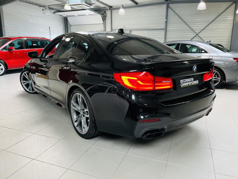 Photo 23 de l'offre de BMW SERIE 5 M550i xDrive - BVA Sport Steptronic à 39990€ chez Occasions Champenoises