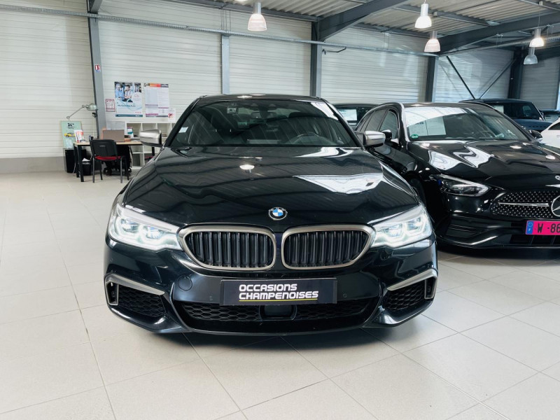 Photo 2 de l'offre de BMW SERIE 5 M550i xDrive - BVA Sport Steptronic à 39990€ chez Occasions Champenoises