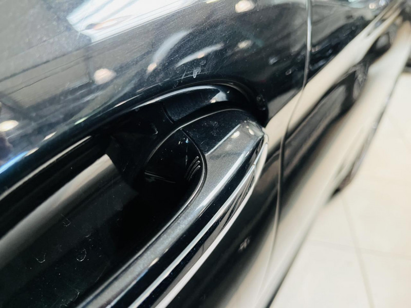 Photo 24 de l'offre de BMW SERIE 5 M550i xDrive - BVA Sport Steptronic à 39990€ chez Occasions Champenoises