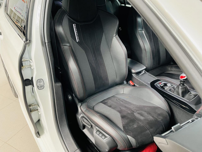 Photo 16 de l'offre de PEUGEOT 308  1.6 THP 16V S&S 270 GTi Phase 2 à 17990€ chez Occasions Champenoises