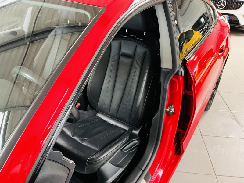 Photo 9 de l'offre de AUDI A5 SPORTBACK  1.4 TFSI 150 S tronic 7 DESIGN à 21990€ chez Occasions Champenoises