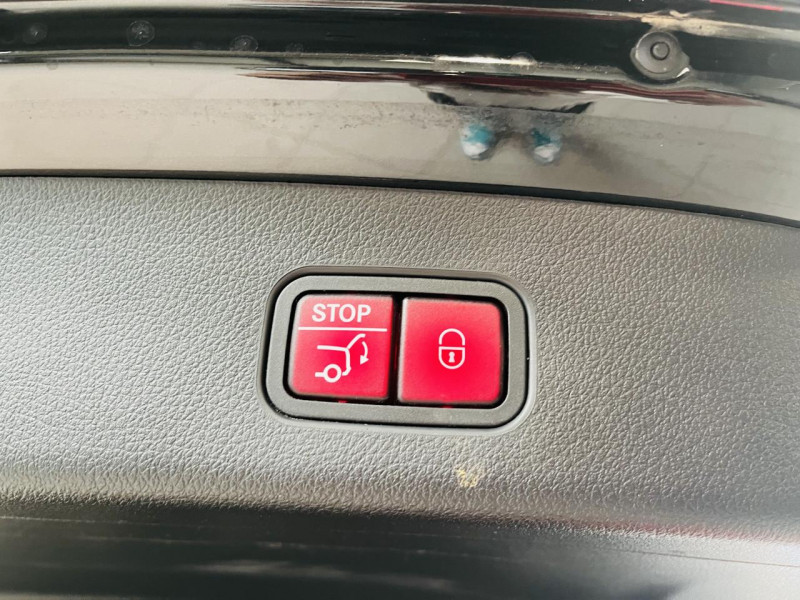 Photo 17 de l'offre de MERCEDES-BENZ CLASSE GLC 300 DE AMG Line 4-Matic 9G-TRONIC à 54990€ chez Occasions Champenoises