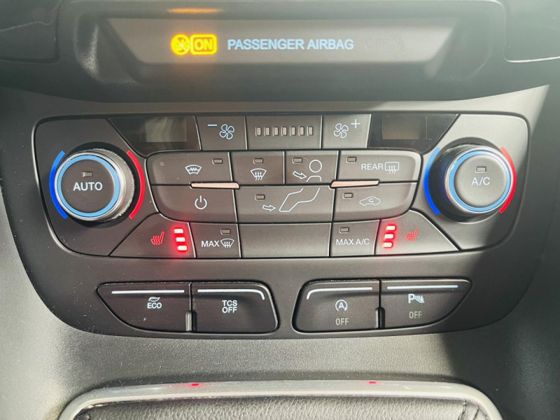 Photo 9 de l'offre de FORD TOURNEO Long 1.5 EcoBlue 120 S&S Titanium à 16990€ chez Occasions Champenoises