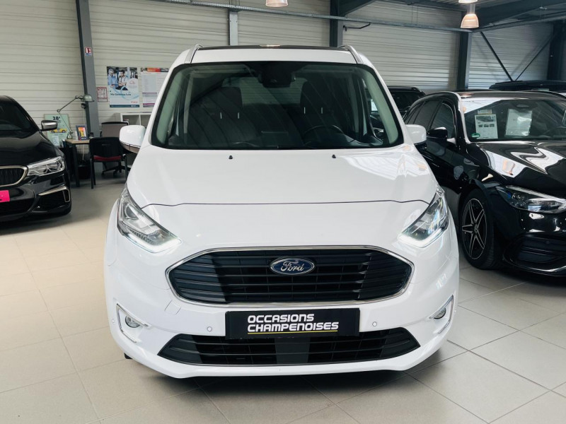 Photo 2 de l'offre de FORD TOURNEO Long 1.5 EcoBlue 120 S&S Titanium à 16990€ chez Occasions Champenoises
