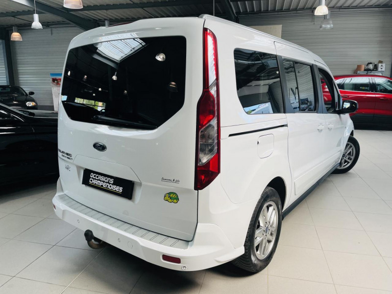 Photo 21 de l'offre de FORD TOURNEO Long 1.5 EcoBlue 120 S&S Titanium à 16990€ chez Occasions Champenoises