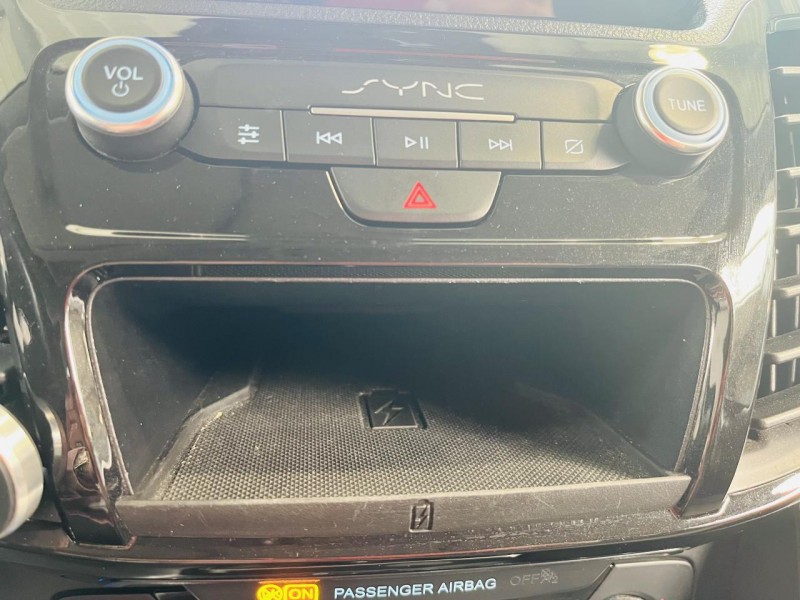 Photo 10 de l'offre de FORD TOURNEO Long 1.5 EcoBlue 120 S&S Titanium à 16990€ chez Occasions Champenoises