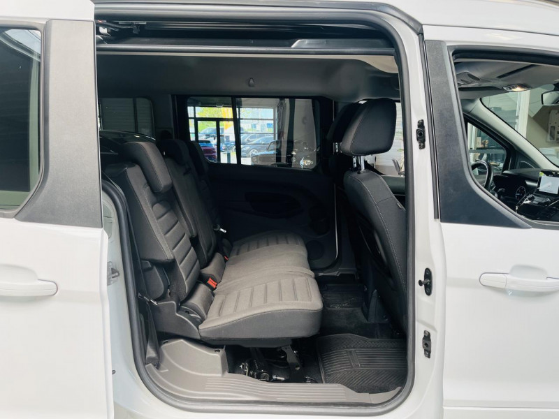 Photo 15 de l'offre de FORD TOURNEO Long 1.5 EcoBlue 120 S&S Titanium à 16990€ chez Occasions Champenoises