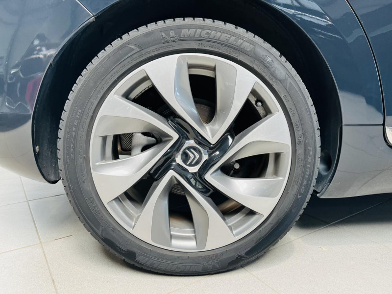 Photo 20 de l'offre de CITROEN DS5 1.6 THP 156 So Chic BVA à 13490€ chez Occasions Champenoises