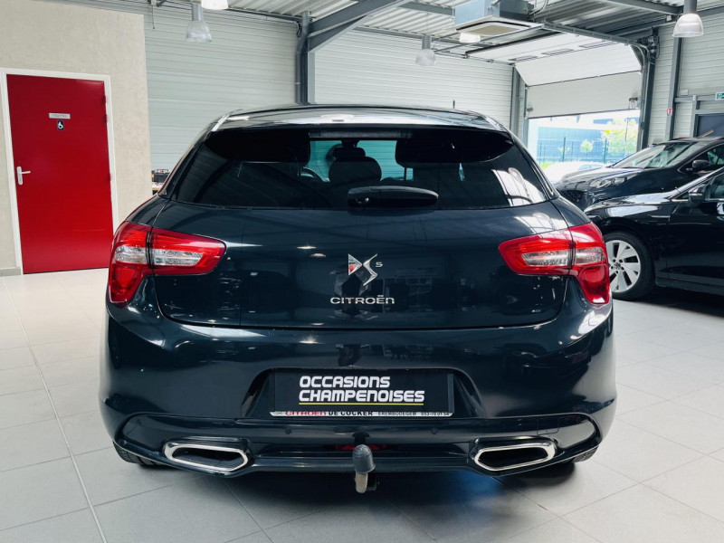 Photo 16 de l'offre de CITROEN DS5 1.6 THP 156 So Chic BVA à 13490€ chez Occasions Champenoises