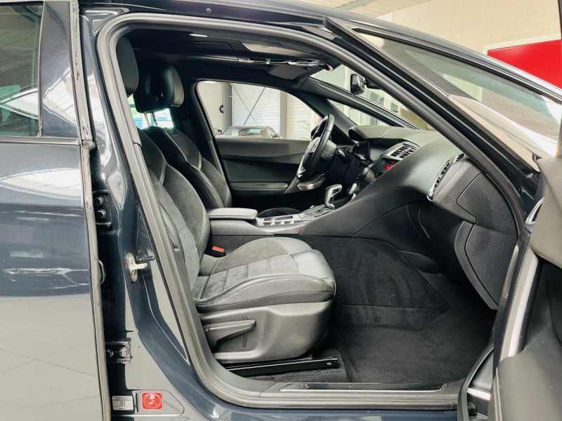 Photo 12 de l'offre de CITROEN DS5 1.6 THP 156 So Chic BVA à 13490€ chez Occasions Champenoises