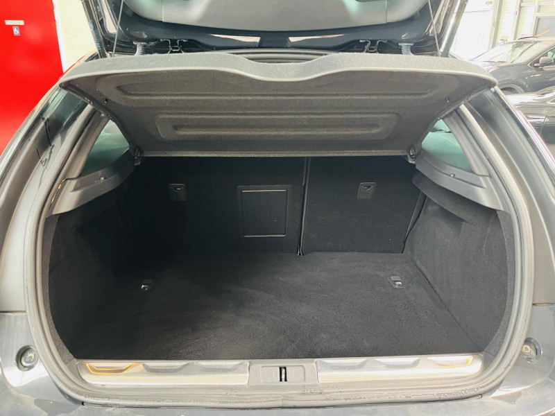 Photo 10 de l'offre de CITROEN DS5 1.6 THP 156 So Chic BVA à 13490€ chez Occasions Champenoises