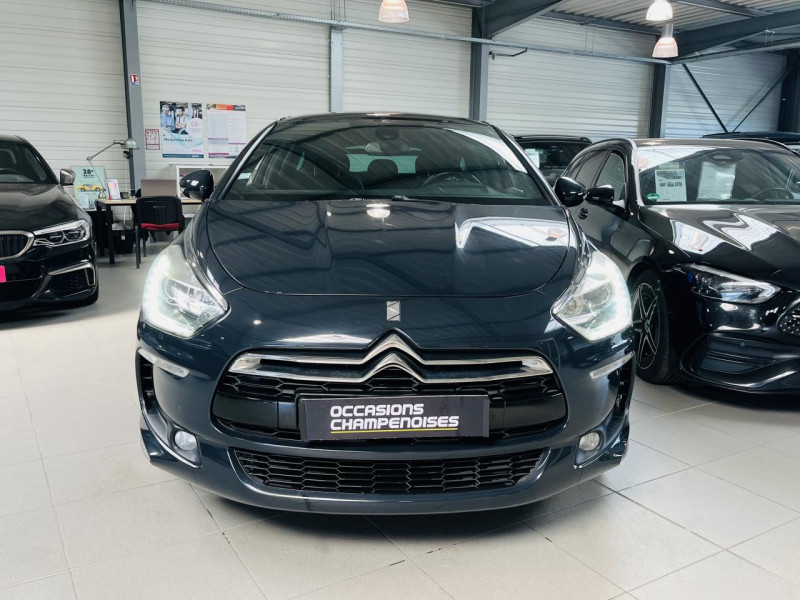 Photo 2 de l'offre de CITROEN DS5 1.6 THP 156 So Chic BVA à 13490€ chez Occasions Champenoises