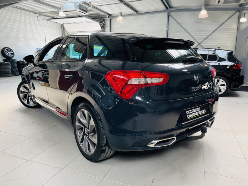 Photo 14 de l'offre de CITROEN DS5 1.6 THP 156 So Chic BVA à 13490€ chez Occasions Champenoises