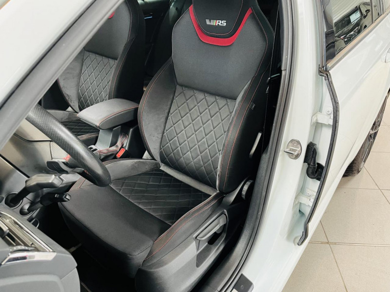 Photo 11 de l'offre de SKODA Octavia combi 2.0 TSI 230 DSG 6 RS à 19990€ chez Occasions Champenoises