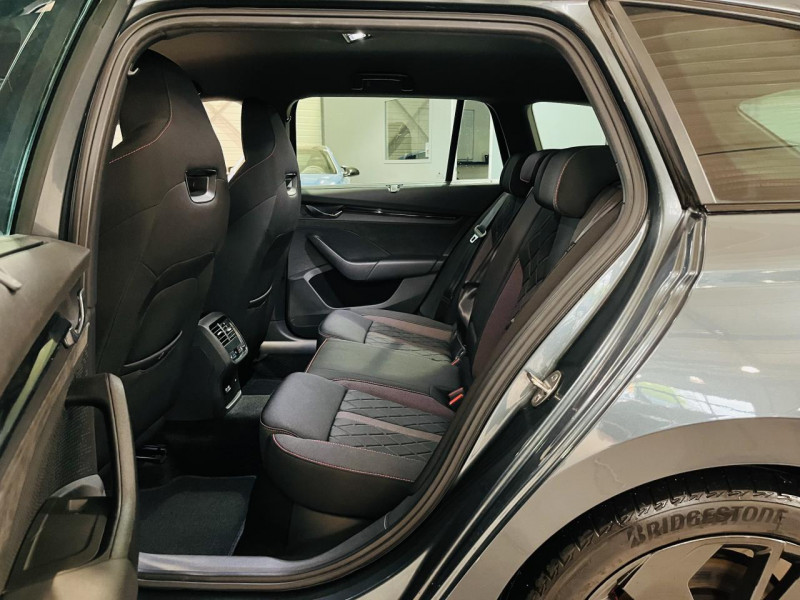 Photo 14 de l'offre de SKODA Octavia combi 2.0 TSI 245 RS DSG 7 à 28990€ chez Occasions Champenoises