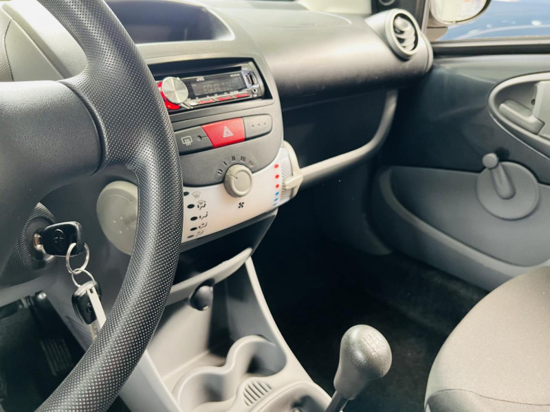 Photo 5 de l'offre de TOYOTA AYGO 1.0 VVT-i  Confort à 5990€ chez Occasions Champenoises