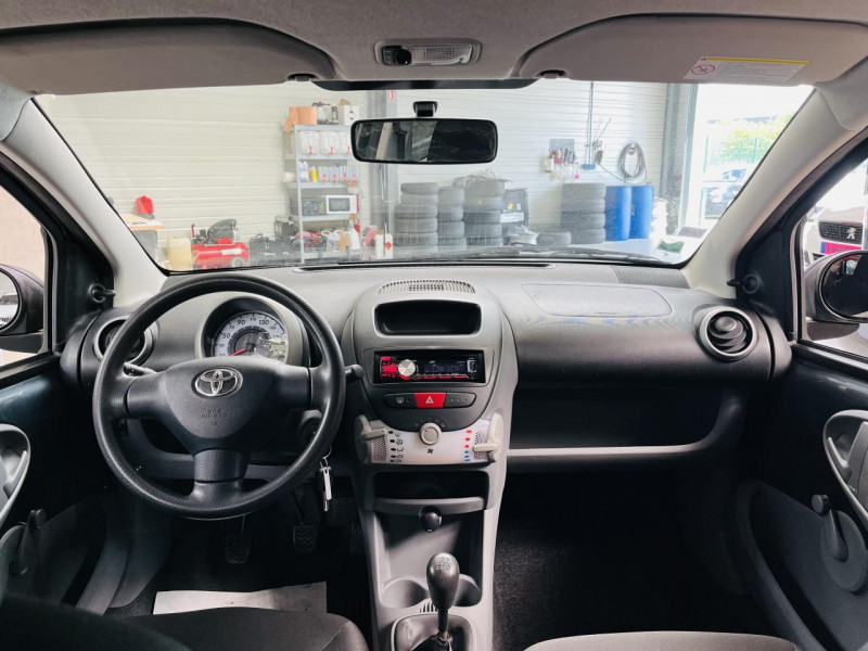 Photo 3 de l'offre de TOYOTA AYGO 1.0 VVT-i  Confort à 5990€ chez Occasions Champenoises