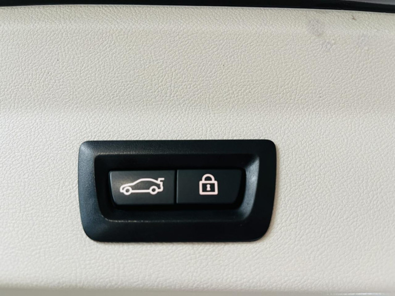 Photo 14 de l'offre de BMW X3  xDrive 30i 252 xLine BVA 8 à 32990€ chez Occasions Champenoises