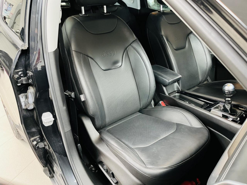 Photo 20 de l'offre de JEEP COMPASS 1.6 MultiJet 130 Limited PHASE 2 à 17990€ chez Occasions Champenoises