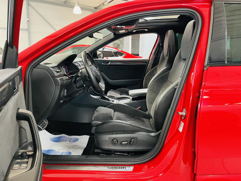 Photo 12 de l'offre de SKODA SUPERB COMBI 1.4 TSI PHEV 218ch DSG6 Sportline à 22990€ chez Occasions Champenoises