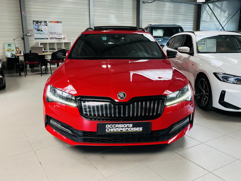 Photo 2 de l'offre de SKODA SUPERB COMBI 1.4 TSI PHEV 218ch DSG6 Sportline à 22990€ chez Occasions Champenoises