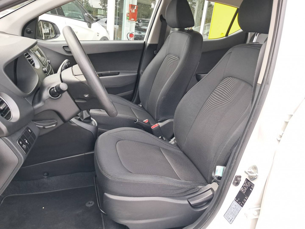 Acheter Hyundai i10 2 i10 1.0 66 BVM5 Initia 5p occasion dans les concessions du Groupe Faurie