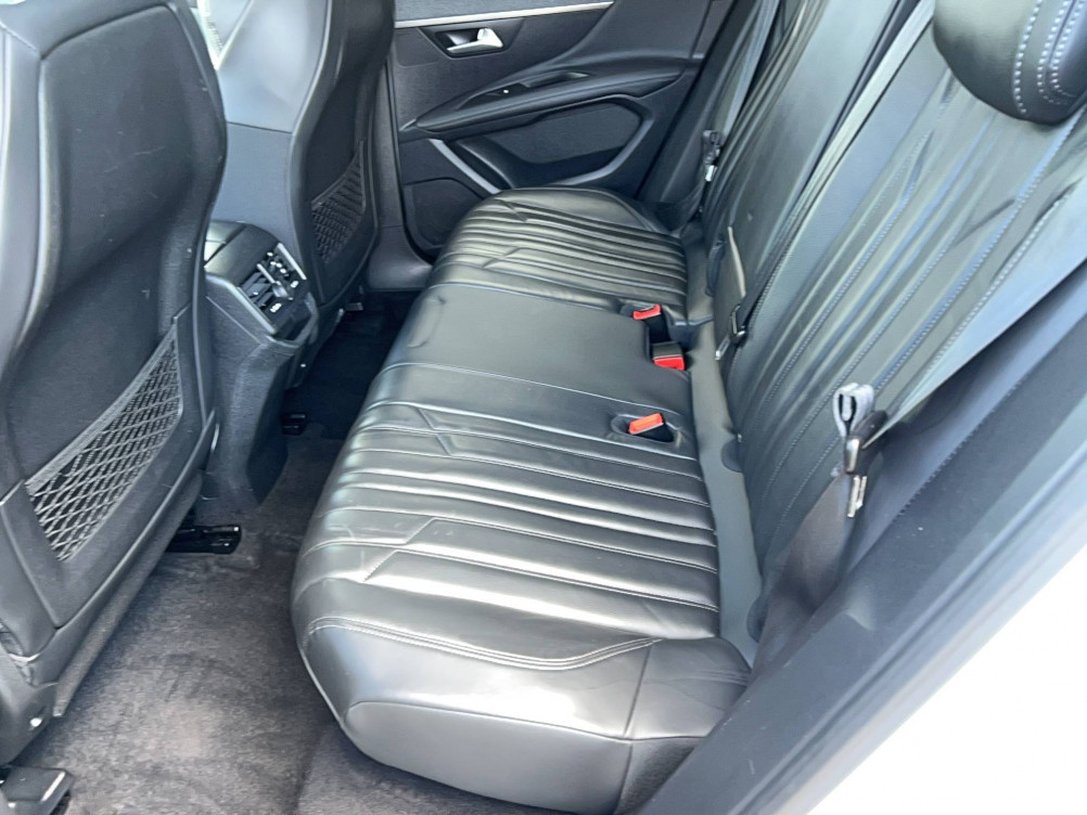 Acheter Peugeot 3008 3008 1.2 Puretech 130ch S&S EAT6 Allure 5p occasion dans les concessions du Groupe Faurie