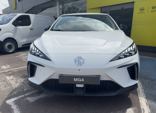 Acheter MG Motor MG 4 MG4 Electric 64kWh - 150 kW 2WD Luxury 5p neuve* dans les concessions du Groupe Faurie