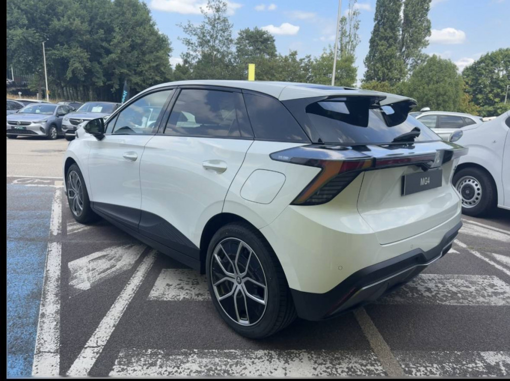 Acheter MG Motor MG 4 MG4 Electric 64kWh - 150 kW 2WD Luxury 5p neuf dans les concessions du Groupe Faurie