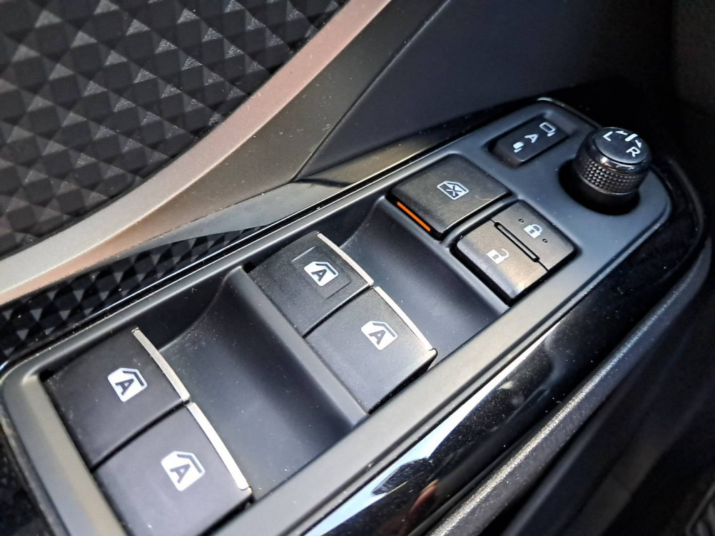 Acheter Toyota C-HR C-HR Hybride 122h Edition 5p occasion dans les concessions du Groupe Faurie