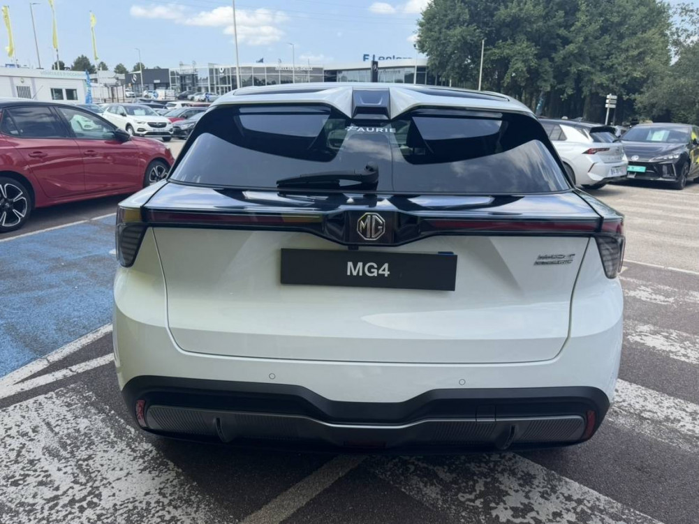 Acheter MG Motor MG 4 MG4 Electric 64kWh - 150 kW 2WD Luxury 5p neuf dans les concessions du Groupe Faurie