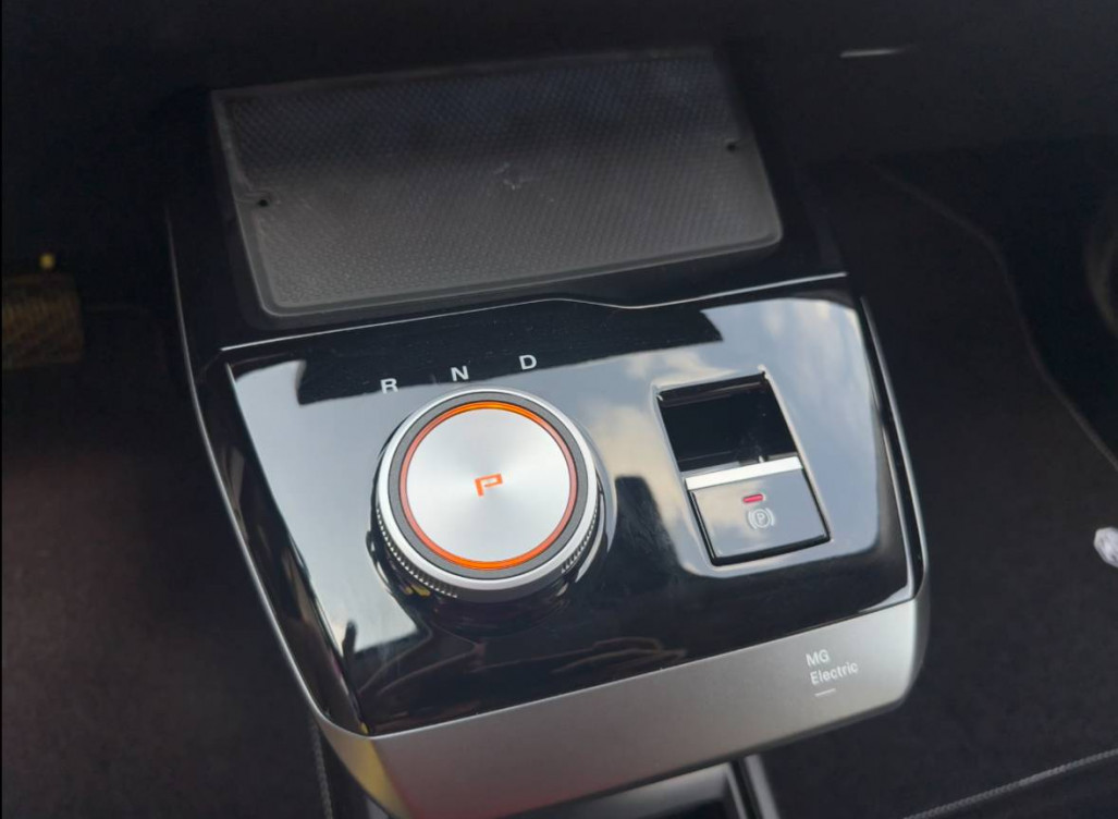 Acheter MG Motor MG 4 MG4 Electric 64kWh - 150 kW 2WD Luxury 5p neuf dans les concessions du Groupe Faurie