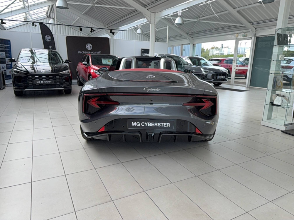 Acheter MG Motor Cyberster Cyberster 77kWh - 375 kW 4WD  2p neuf dans les concessions du Groupe Faurie