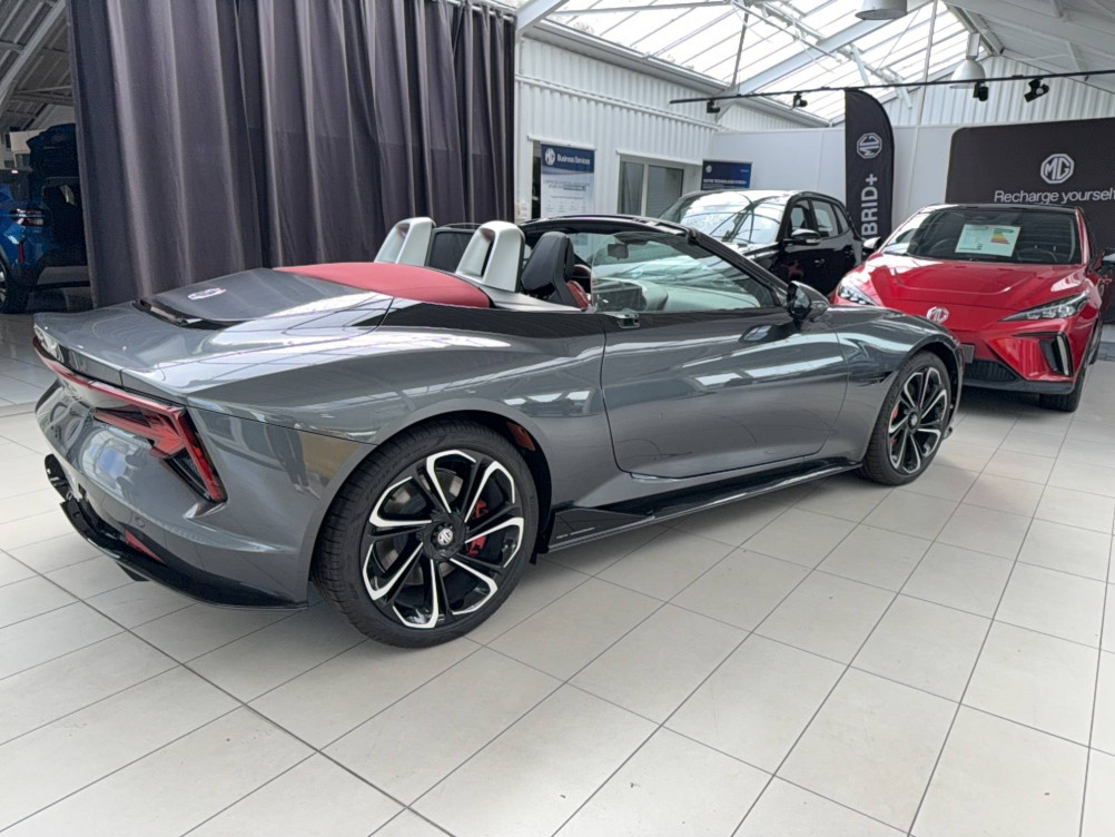 Acheter MG Motor Cyberster Cyberster 77kWh - 375 kW 4WD  2p neuf dans les concessions du Groupe Faurie