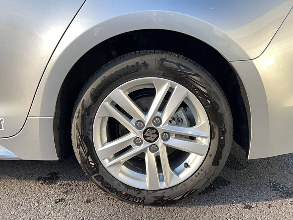 Acheter Suzuki Swace Swace 1.8 Hybrid Pack 5p neuf dans les concessions du Groupe Faurie