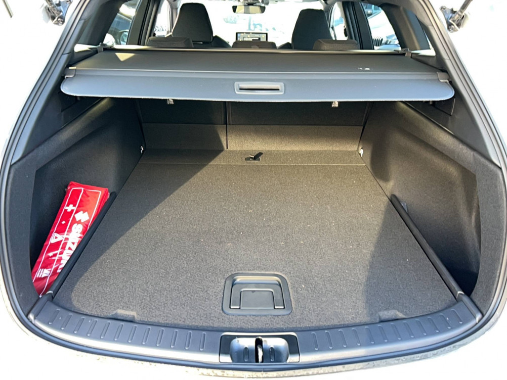 Acheter Suzuki Swace Swace 1.8 Hybrid Pack 5p neuf dans les concessions du Groupe Faurie