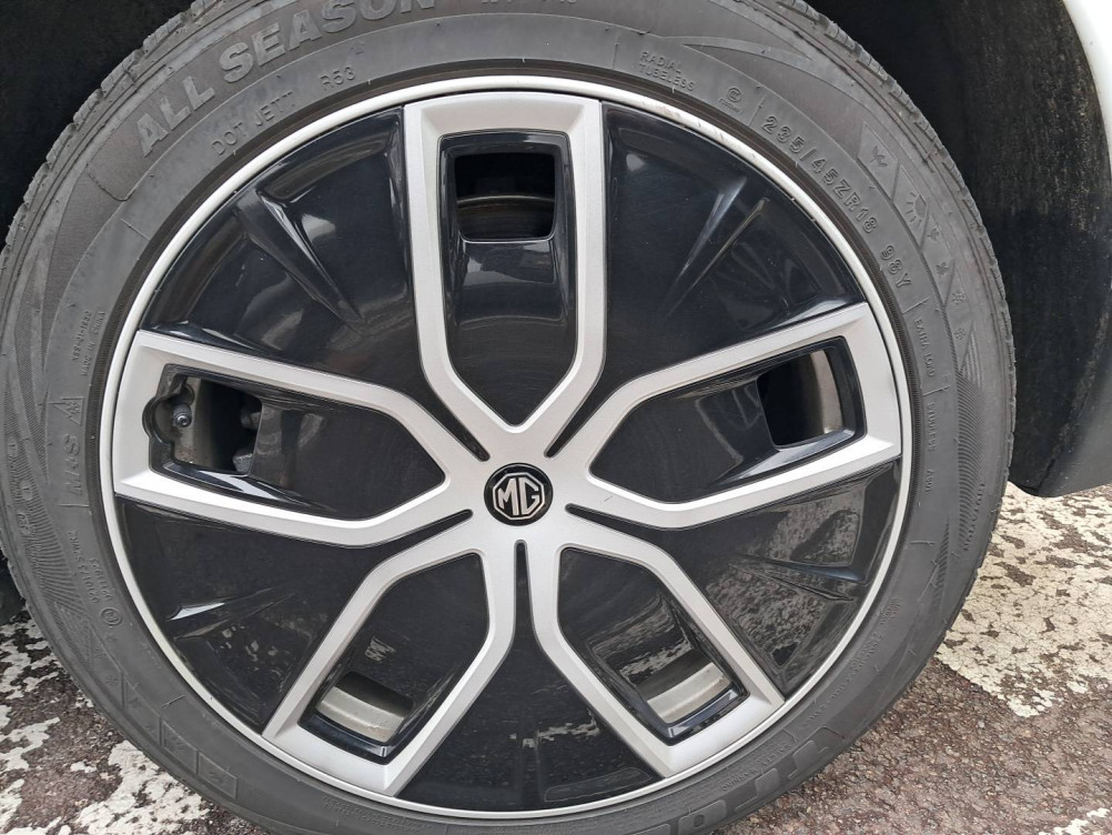 Acheter MG Motor MG 4 MG4 Electric 77kWh - 180 kW 2WD Luxury 5p occasion dans les concessions du Groupe Faurie