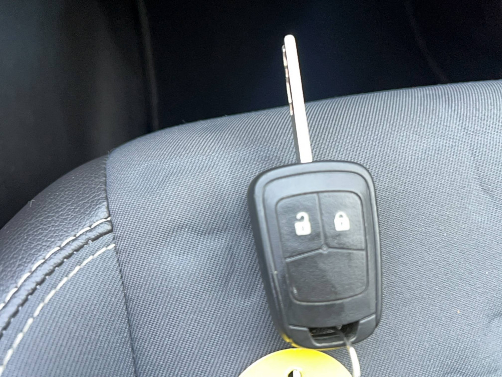 Acheter Opel Meriva Meriva 1.4 Turbo - 120 ch Twinport Start/Stop Vision 5p occasion dans les concessions du Groupe Faurie