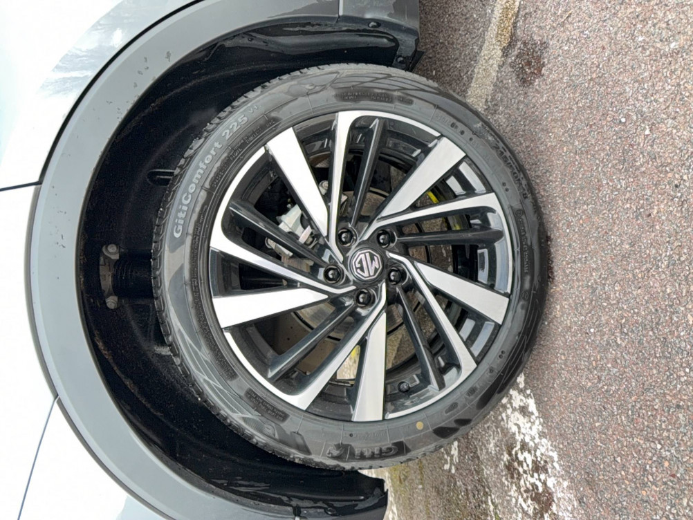 Acheter MG Motor ZS ZS 1.5 L Hybrid+ 197 ch Luxury 5p neuf dans les concessions du Groupe Faurie